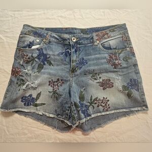 SALE! Women's Time And Tru Floral Jean Shorts (16)